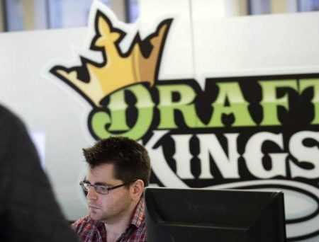  Why now is a bad time to start buying DraftKings stock