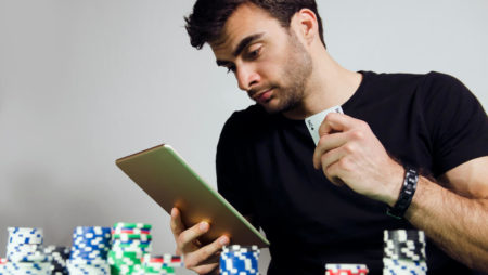 Poker Websites See 60% Increase In Month Of April