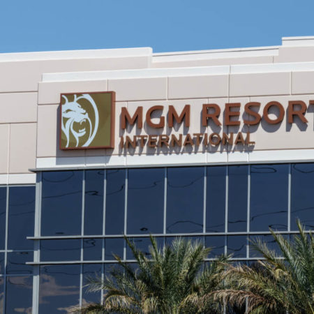 MGM Resorts Gets $700 Million in Real Estate Deal